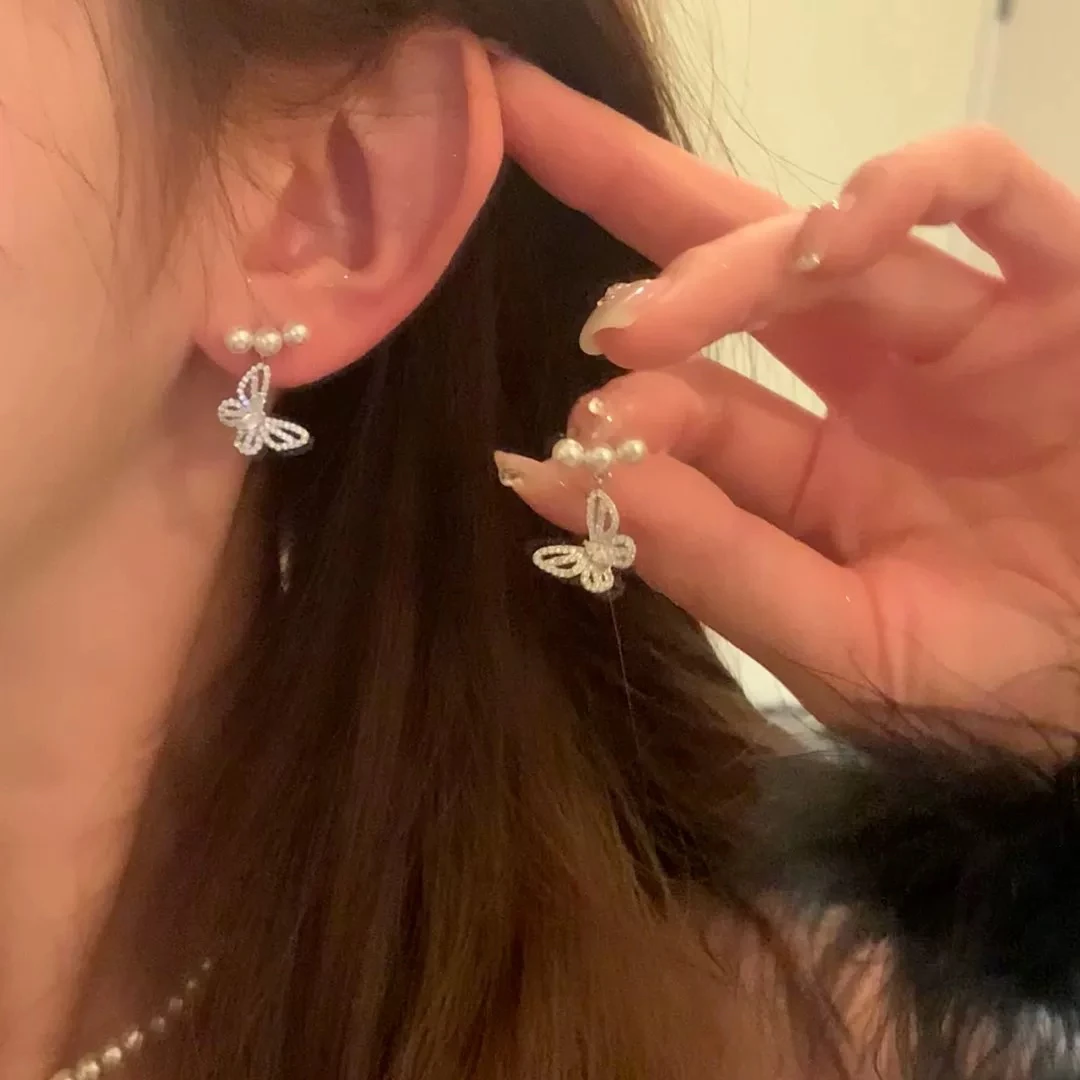 铜合金仿珍珠耳饰 气质灵动闪锆蝴蝶珠珠耳环女超仙耳钉耳饰
