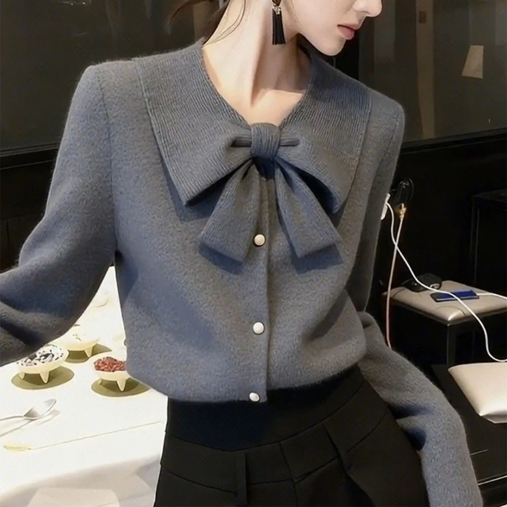 秋冬蝴蝶结针织衫女2025新款高级感减龄洋气修身显瘦内搭毛衣上衣