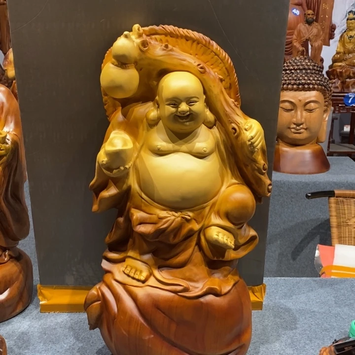 香樟木夏***霞香樟木木雕