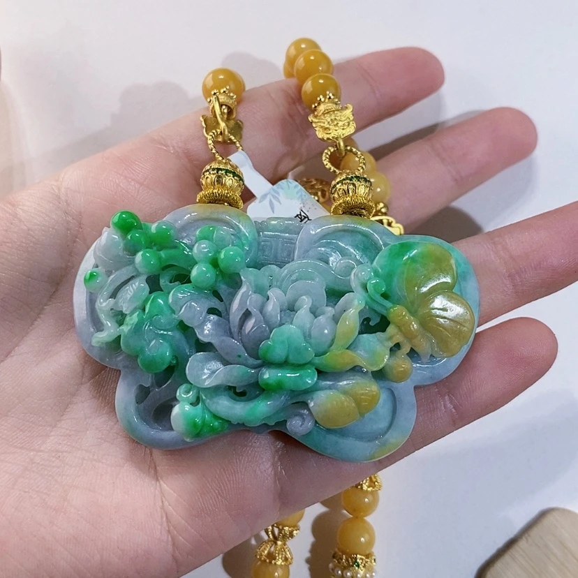 【闪购商品】翡翠未镶嵌颈饰吊坠