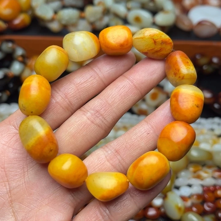 和田玉未镶嵌手链