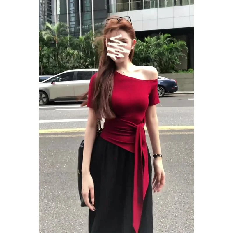 韩系辣妹气质穿搭露肩修身设计感上衣百搭高腰显瘦阔腿长裤