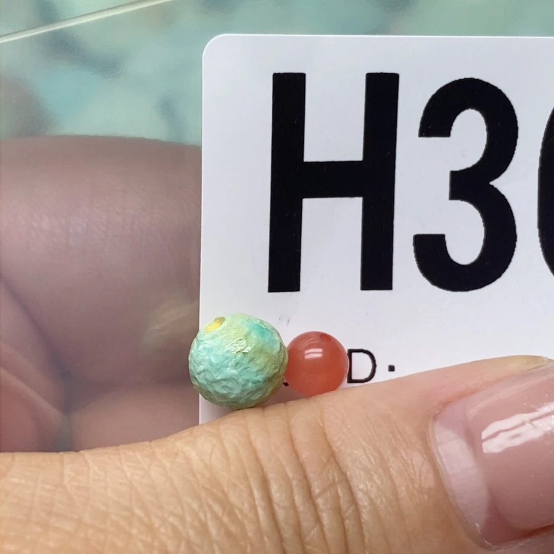 南红玛瑙配饰未镶嵌