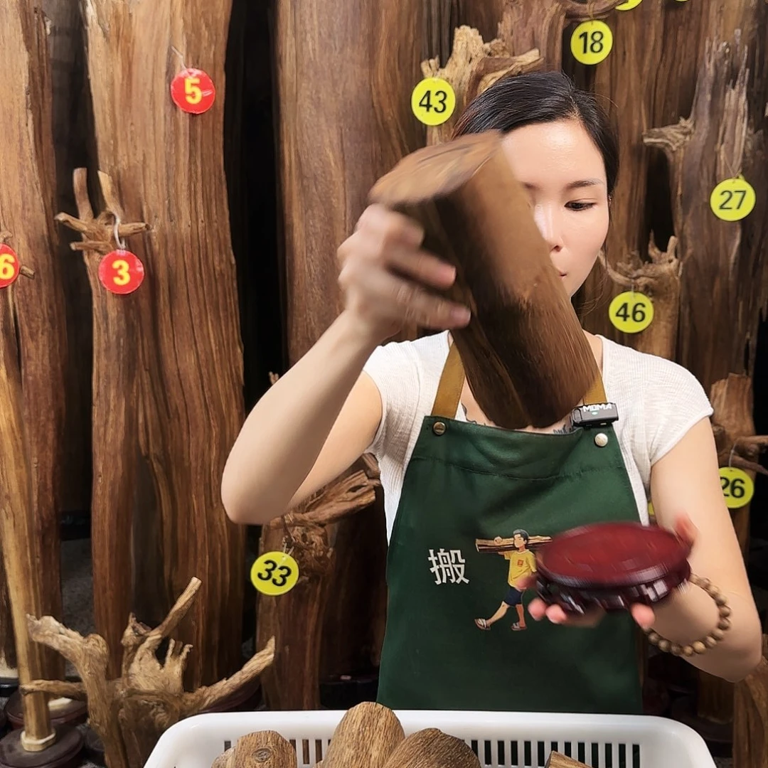 沉香碎屑沉香天然沉香原材料原木熏料