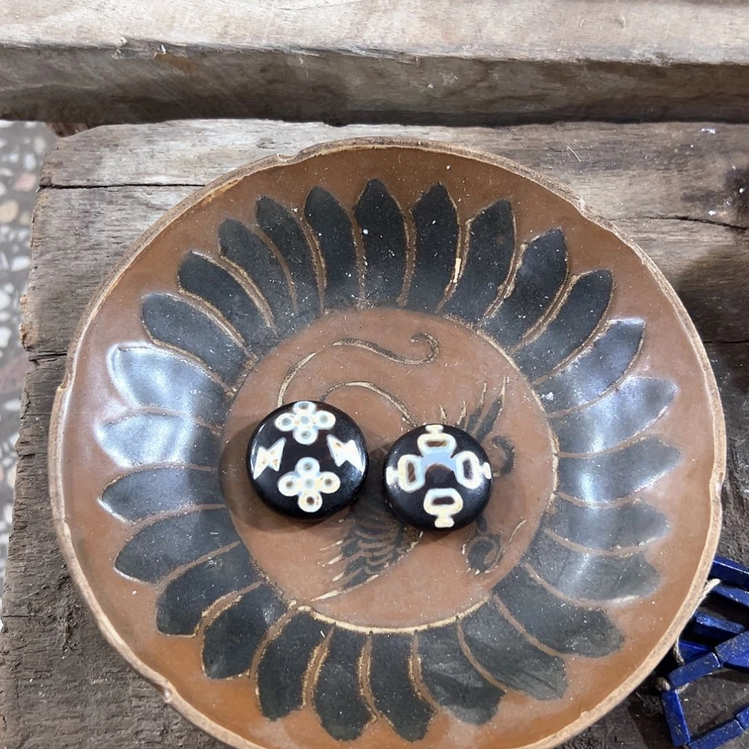 黑***风瓷片陶瓷艺术品制作工艺