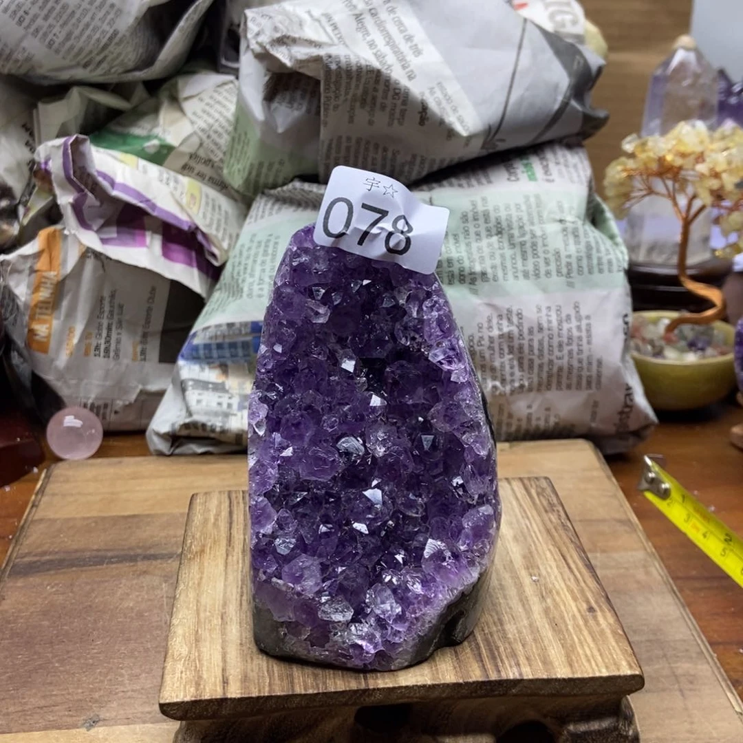 紫晶天然水晶摆件未镶嵌