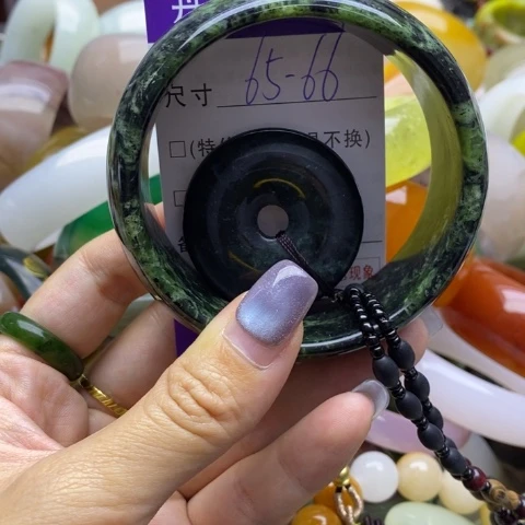 未镶嵌蛇纹石玉手镯