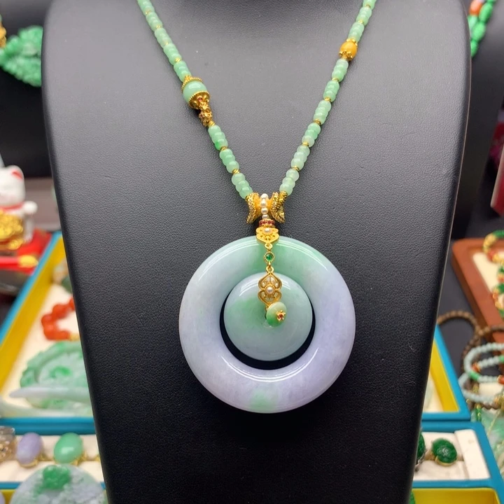 翡翠未镶嵌颈饰翡翠子母扣