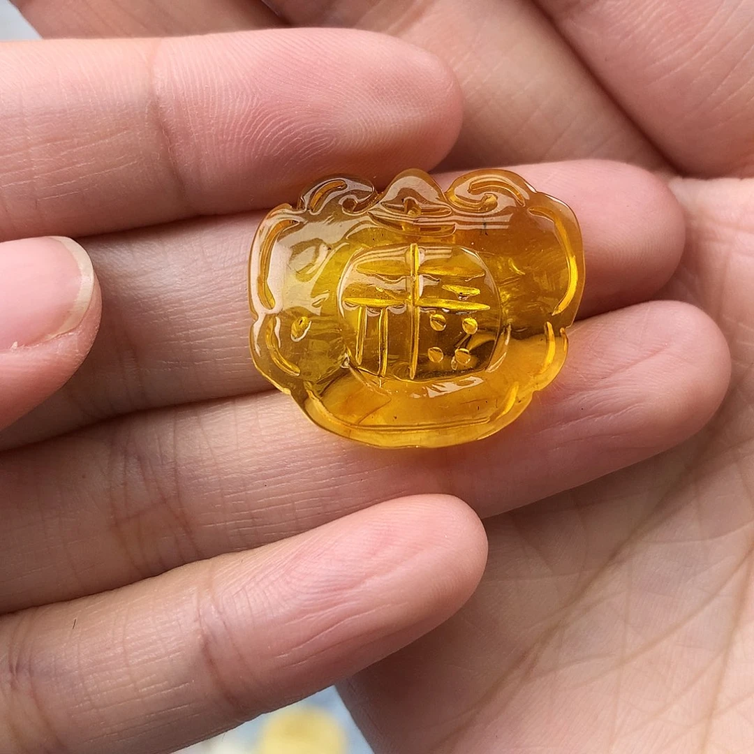 未镶嵌蜜蜡珠宝奇石