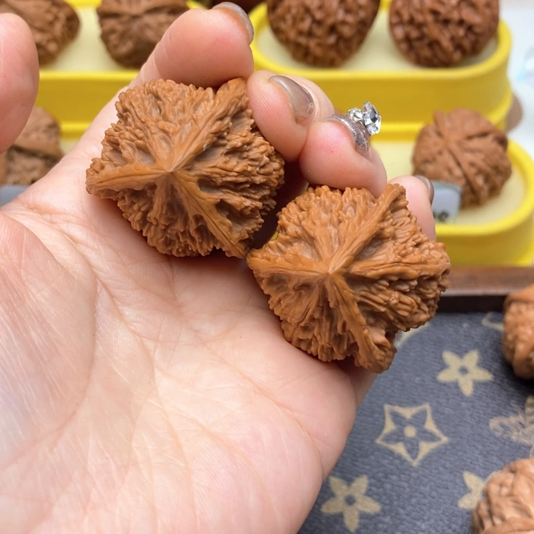 夏***秋文玩核桃把件229号流星雨奔