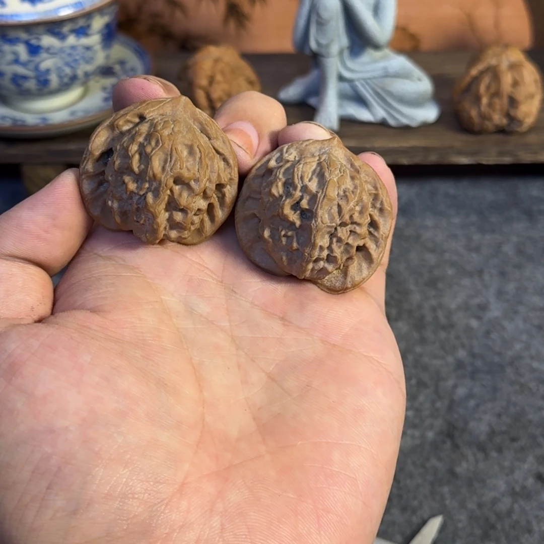 41.5-42全品红皮大耳朵图图