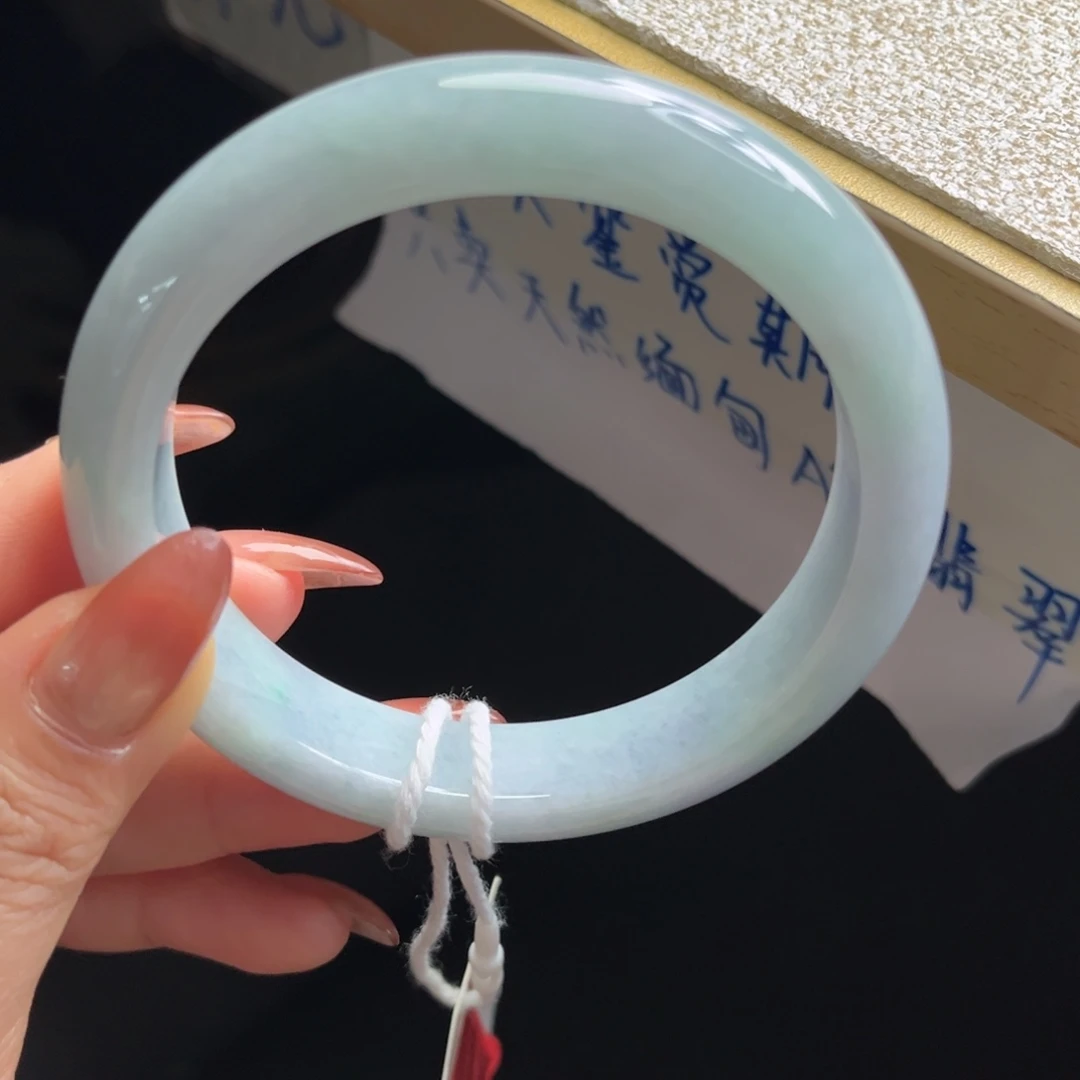 翡翠未镶嵌手镯手镯