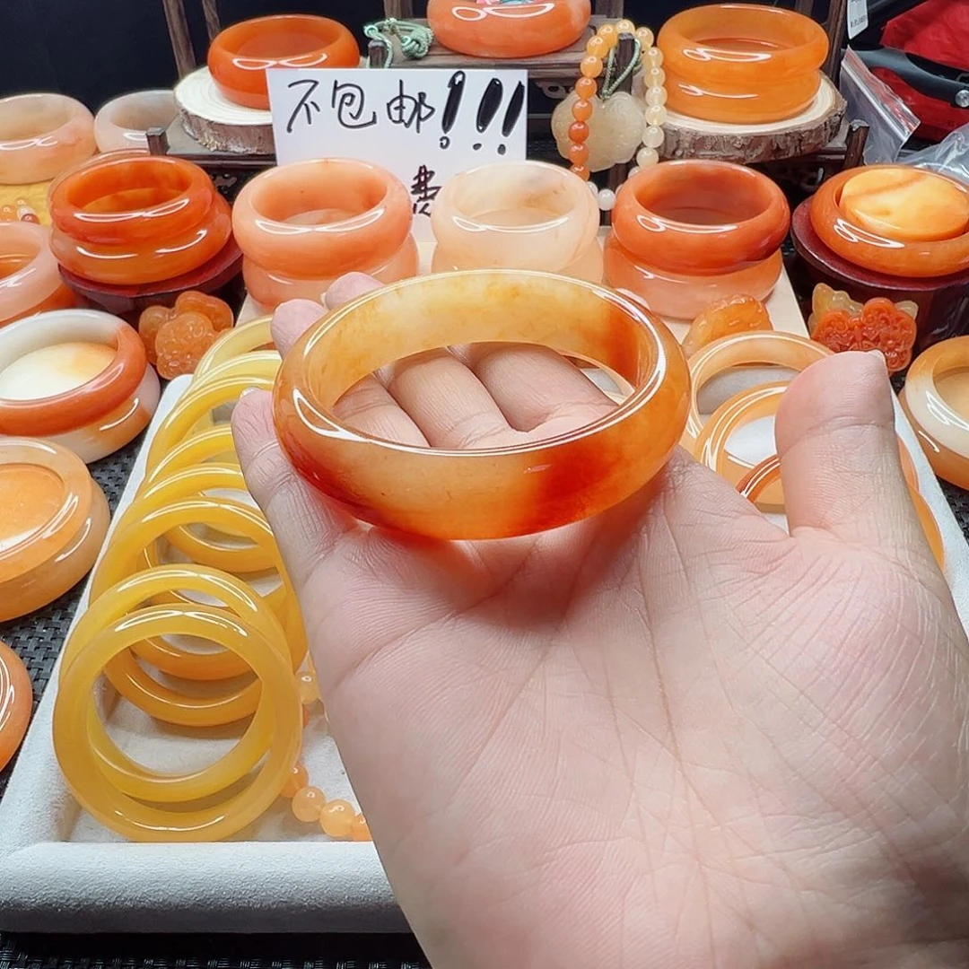 石英质玉（黄龙玉）未镶嵌手镯透*凉