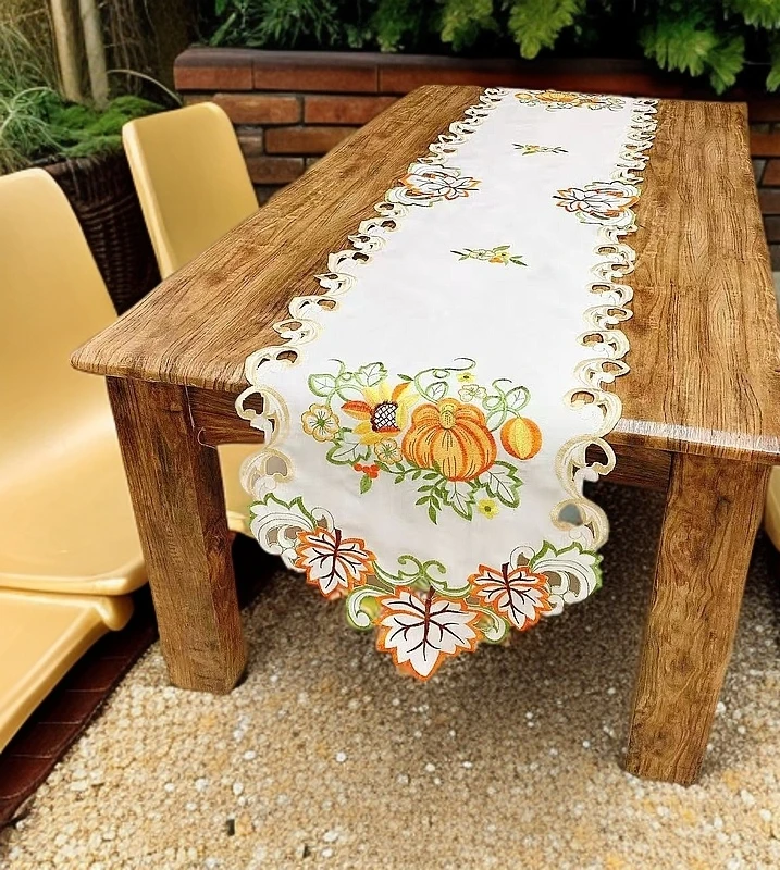 外贸出口南瓜绣花布艺镂空床旗电视柜盖布茶旗茶几布欧式花卉桌旗