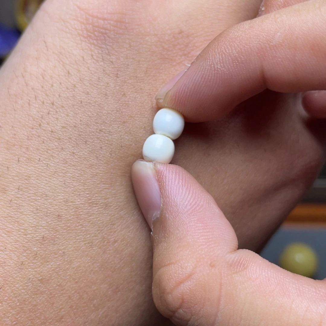 未镶嵌琥珀珠宝奇石多样性发其一