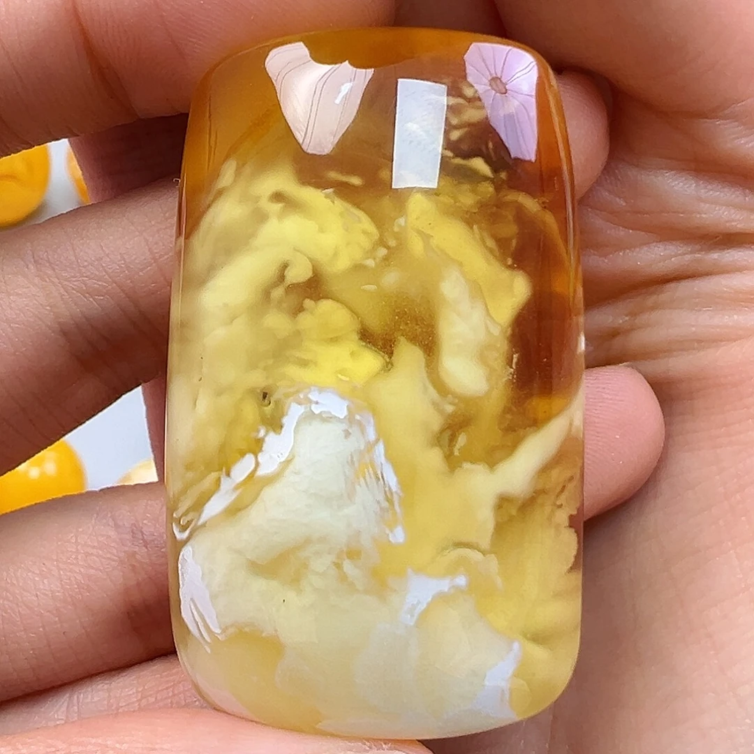 蜜蜡未镶嵌珠宝奇石