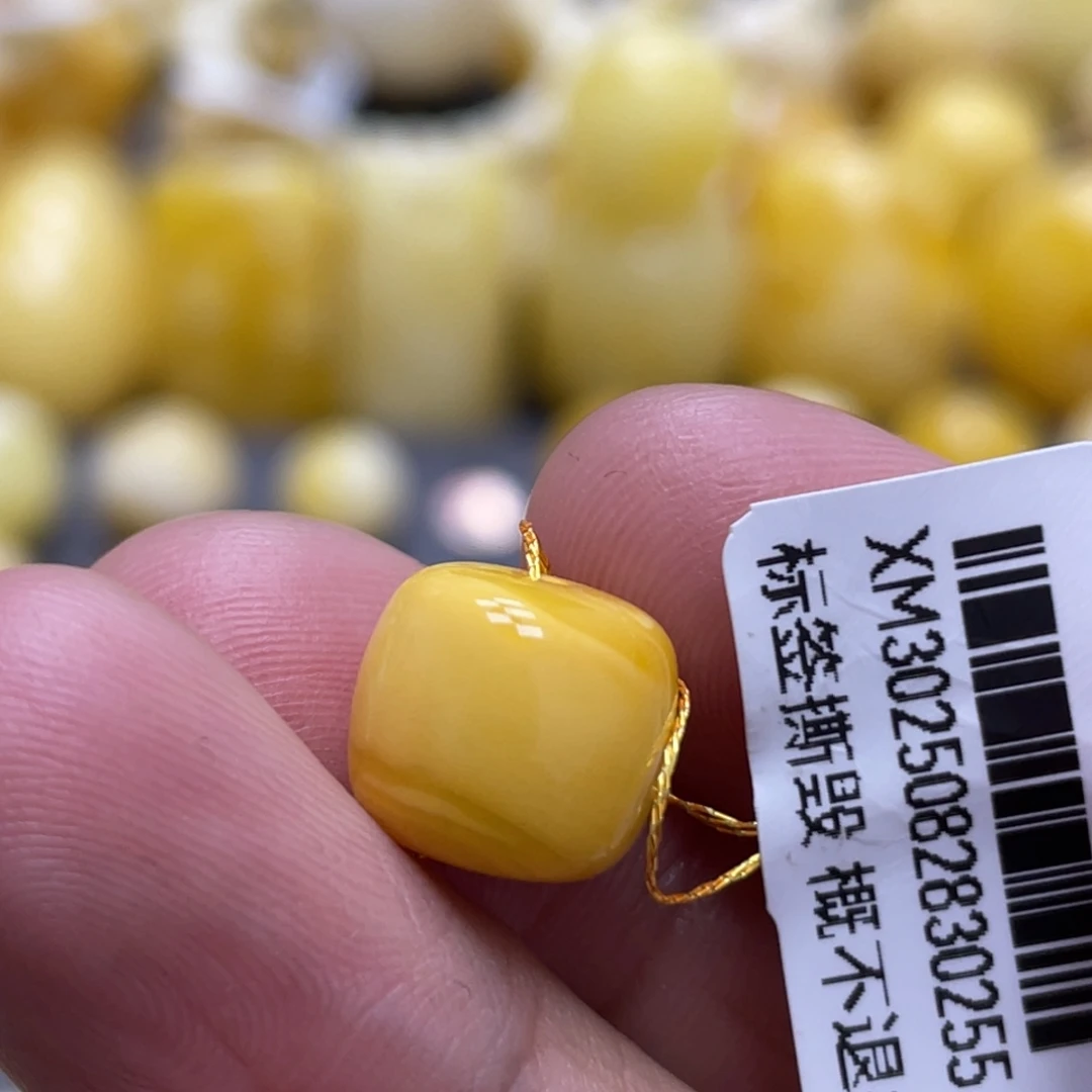 蜜蜡未镶嵌裸石10.8*9.7mm氧化 拉丝款