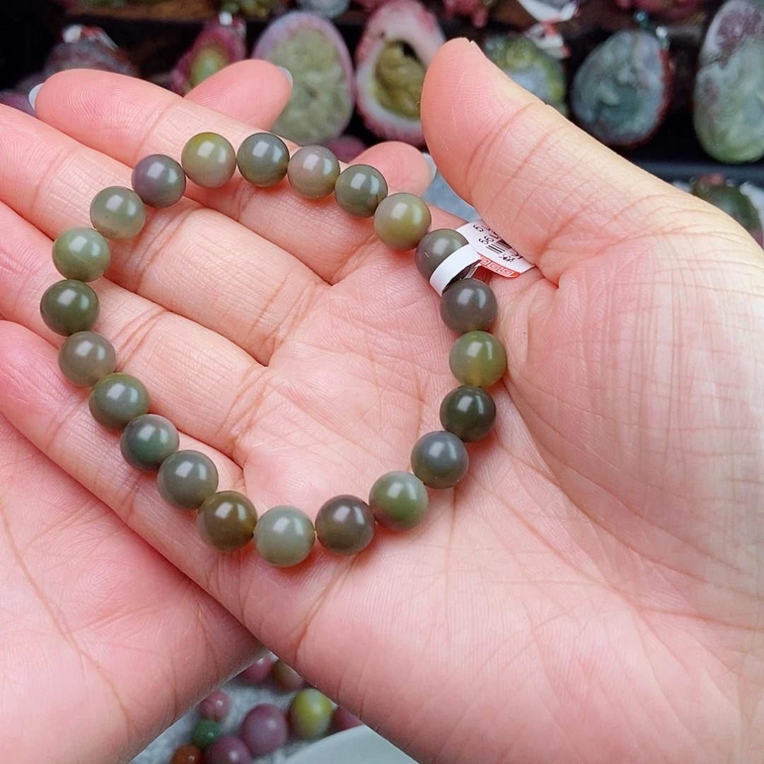 未镶嵌石英质玉（盐源）珠宝半成品