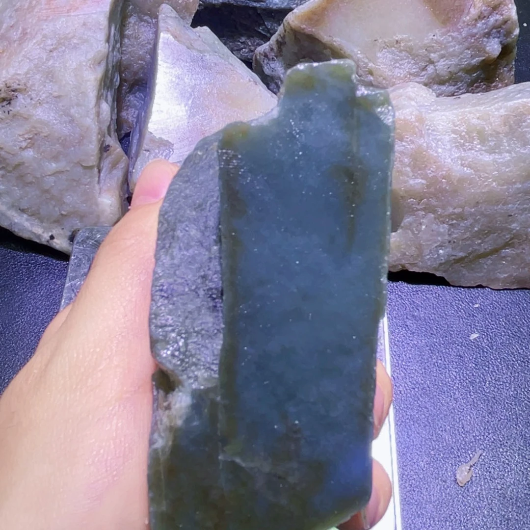 未镶嵌和田玉珠宝半成品