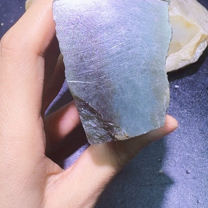 未镶嵌和田玉（糖玉）珠宝半成品