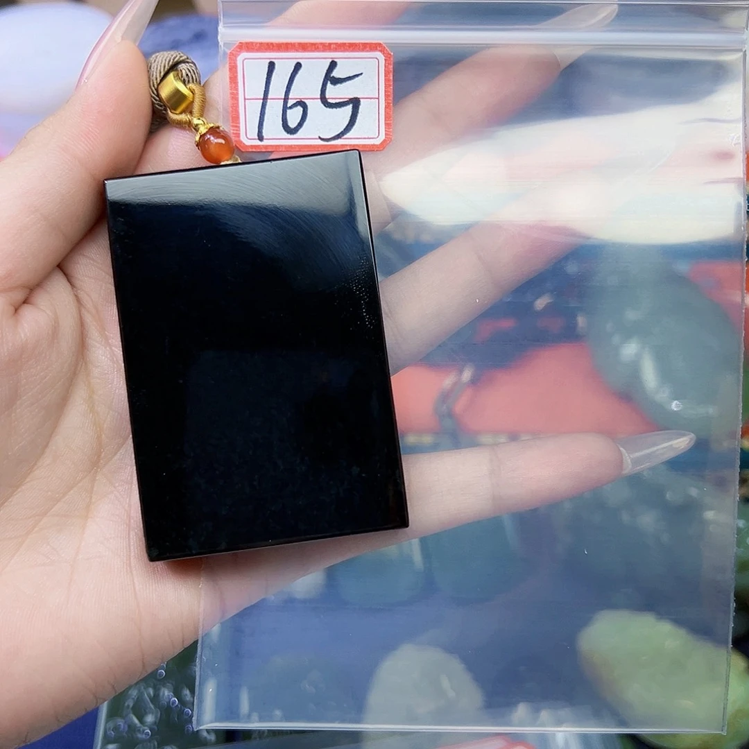 静***阁和田玉未镶嵌珠宝半成品