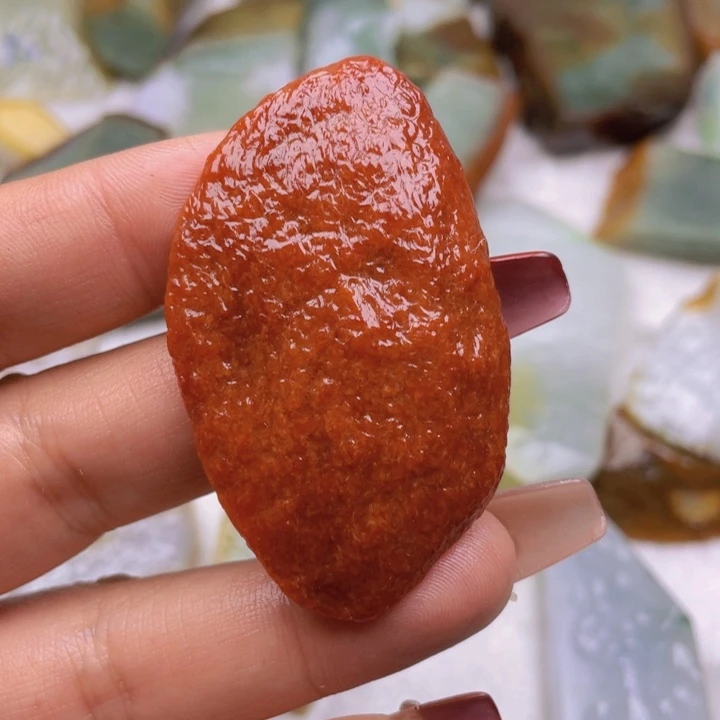 翡翠颈饰未镶嵌敨*翡翠
