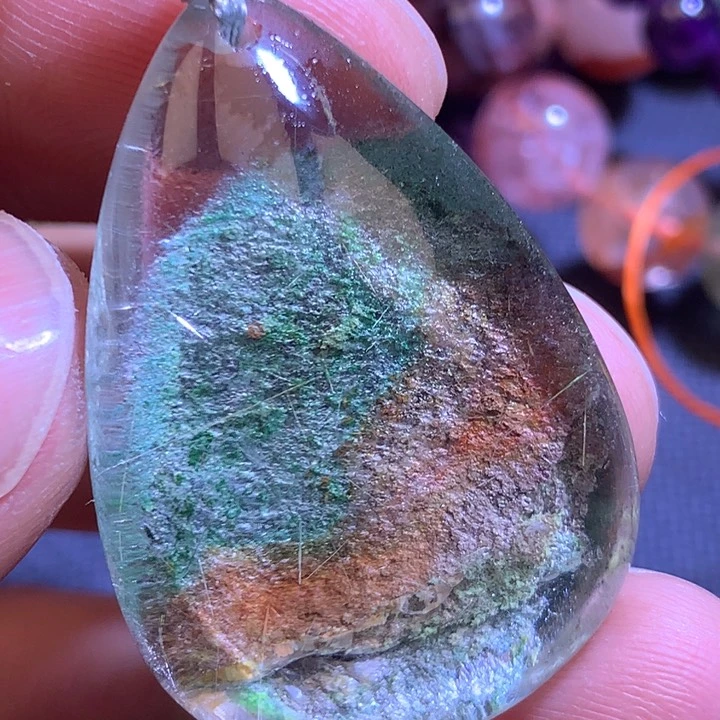 水晶吊坠(不含链)未镶嵌顶****?