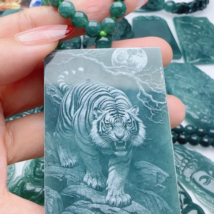 翡翠未镶嵌颈饰多样性发货天然A货翡翠