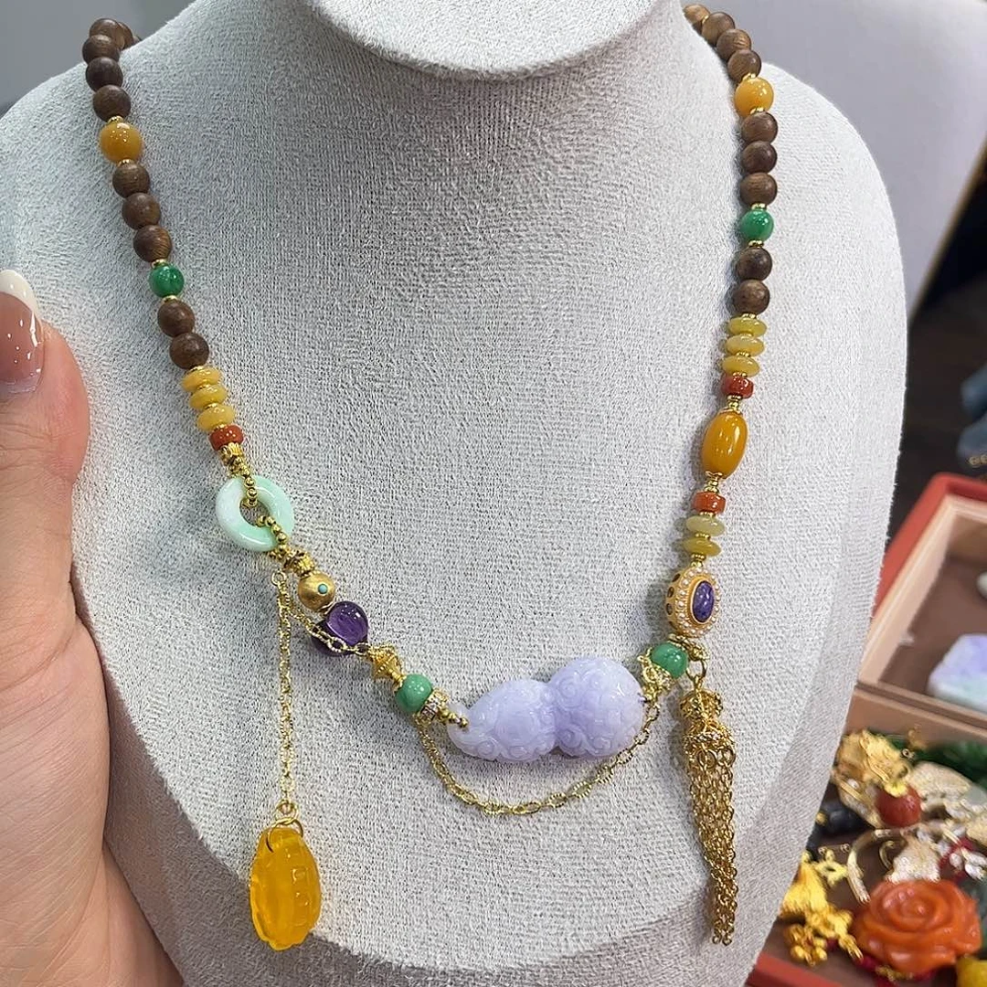 翡翠未镶嵌颈饰亏本请