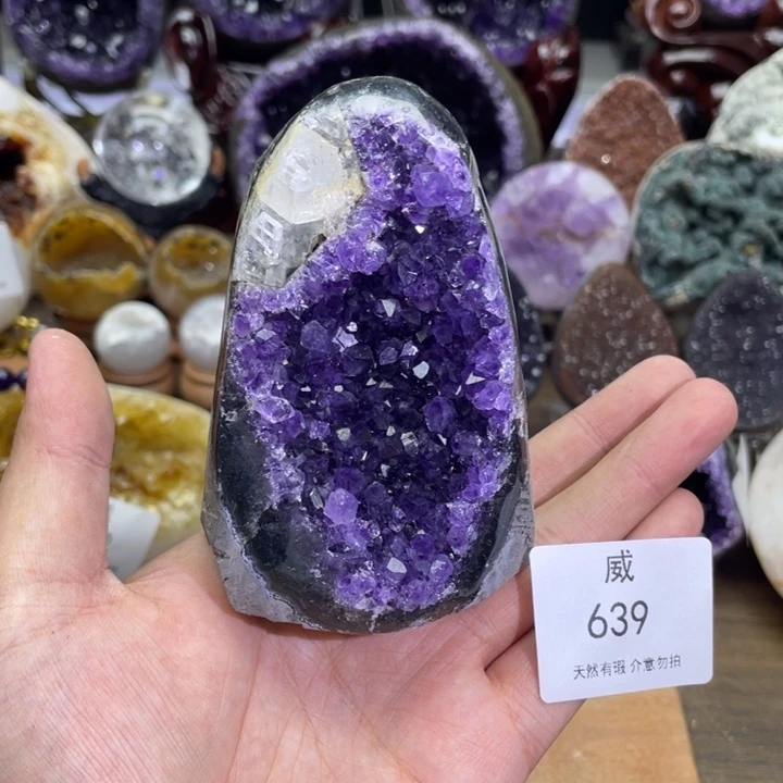 未镶嵌水晶珠宝半成品