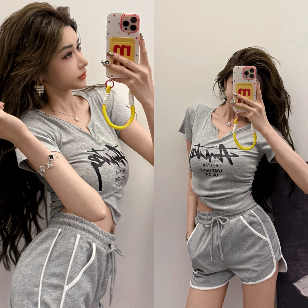 设计小众正肩短袖t恤侧边褶皱收腰修身上衣