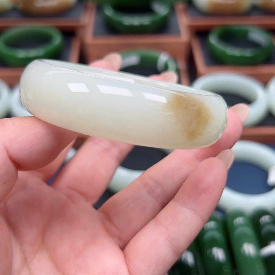 未镶嵌手镯和田玉5960圈口