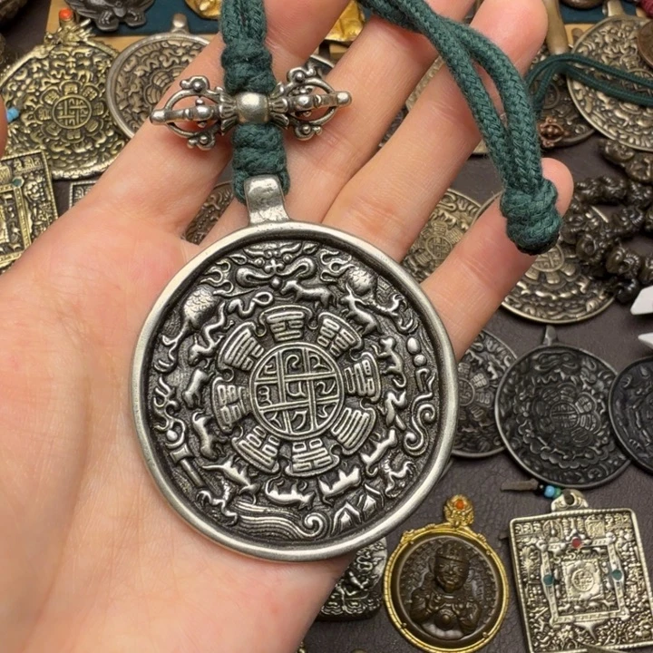 藏传文玩九宫如图