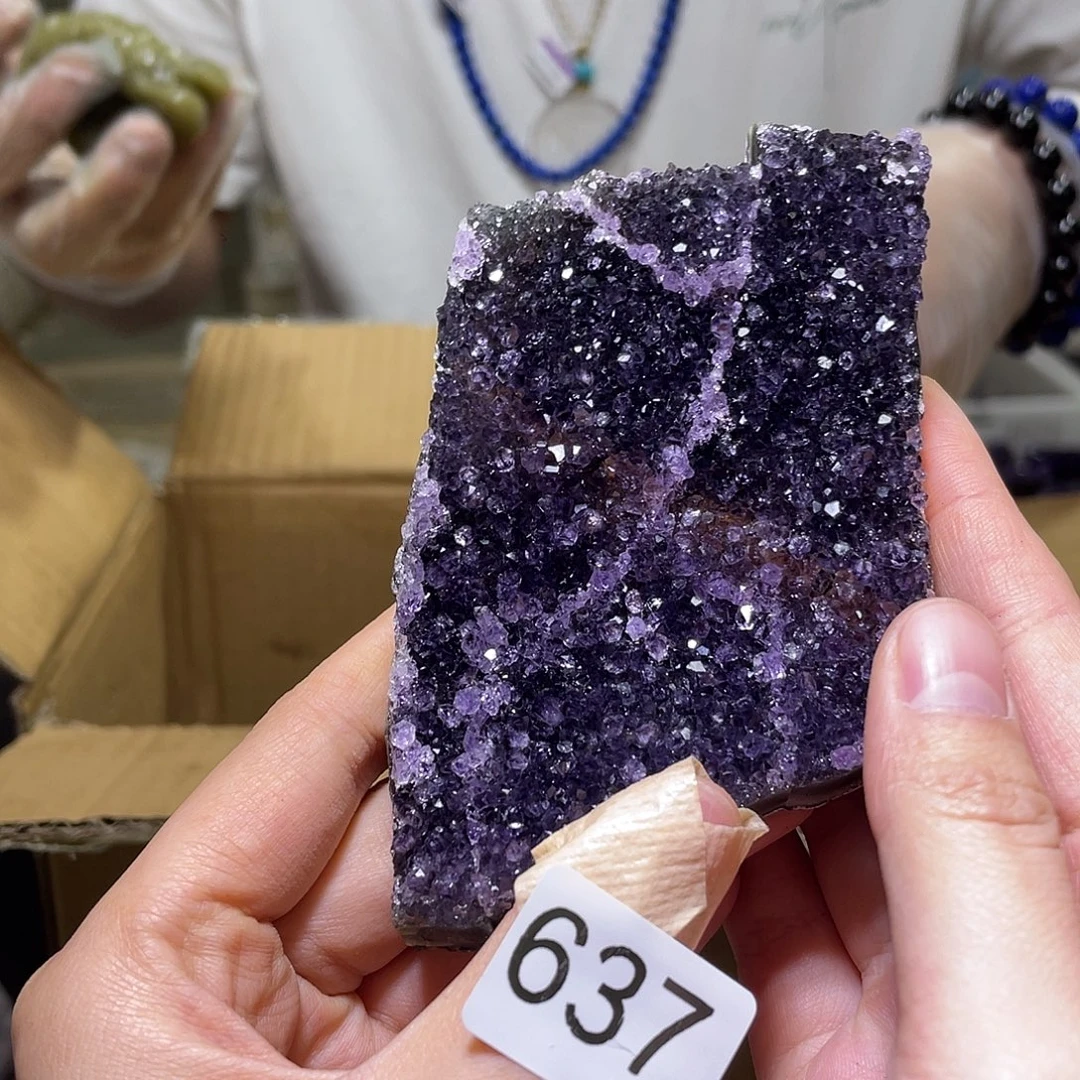 未镶嵌水晶珠宝半成品