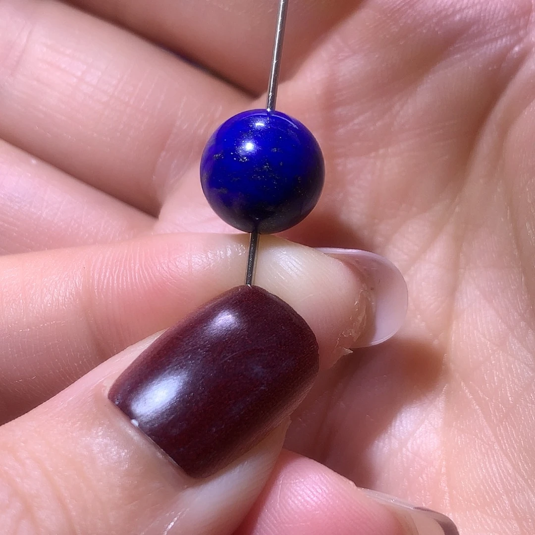 青金石未镶嵌天然原矿单圆珠11．3 m