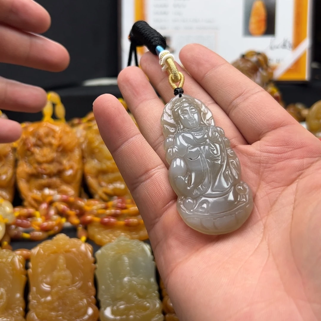 未镶嵌石英质玉（黄龙玉）黄龙玉