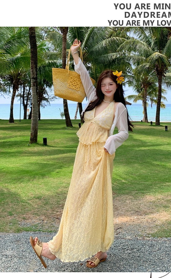 海边度假绝美气质大码微胖复古宫廷风露背挂脖显瘦女泳衣