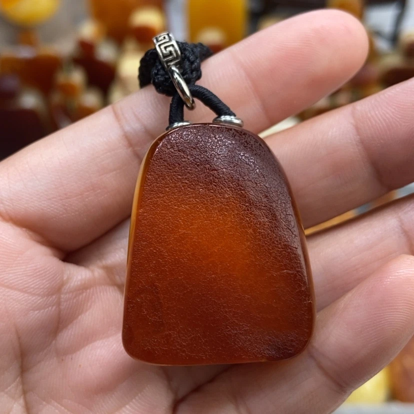 【闪购商品】琥珀颈饰未镶嵌
