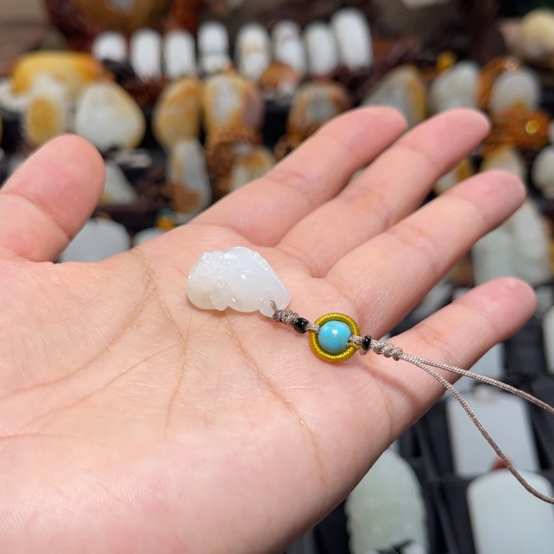 和田玉未镶嵌颈饰福利款迷你貔貅