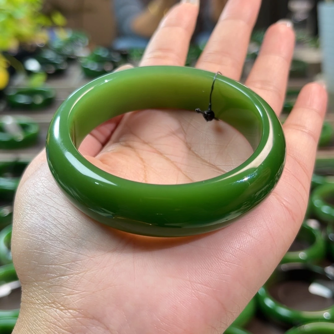 未镶嵌手镯和田玉（碧玉）5556