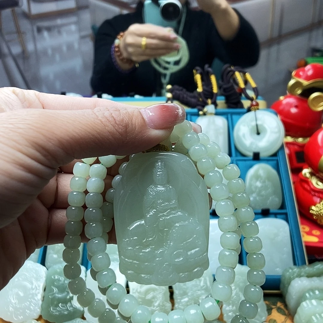 和田玉颈饰未镶嵌蔬****心