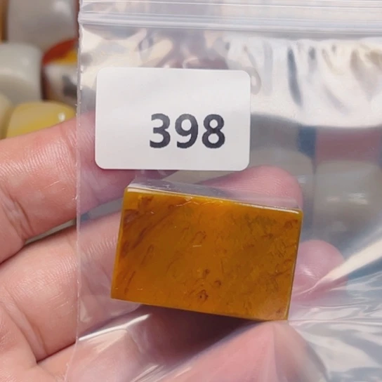 老挝石暴****人老挝石北部