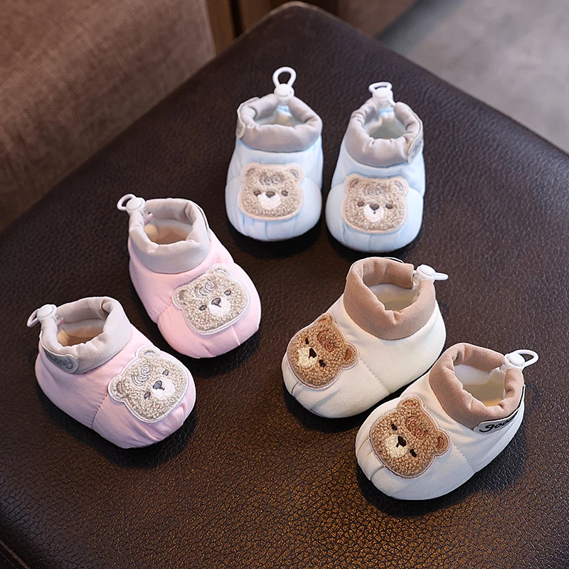 婴儿鞋子6-12个月学步鞋春秋冬季外出鞋袜男女宝宝软底1岁不掉鞋3