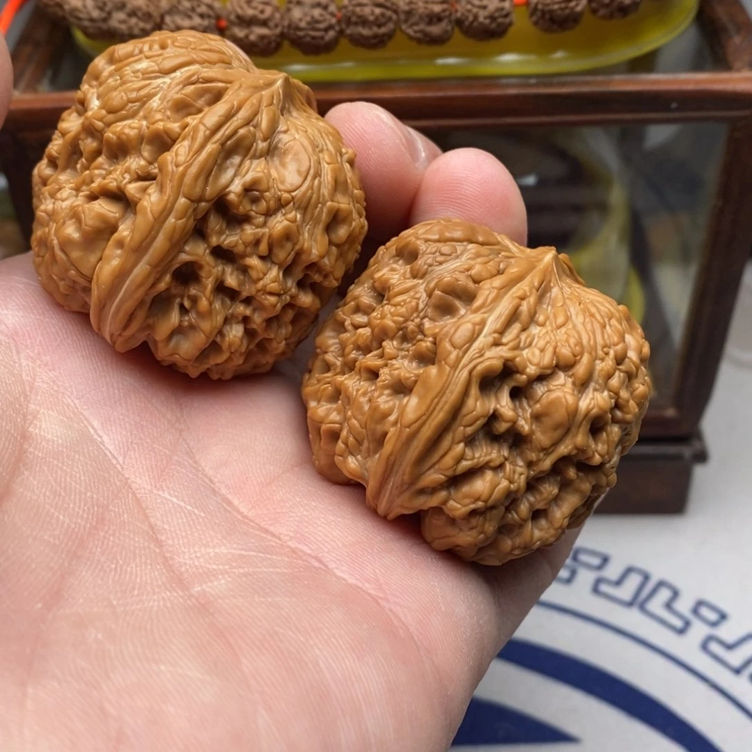 核桃把件秒****者四零门墩