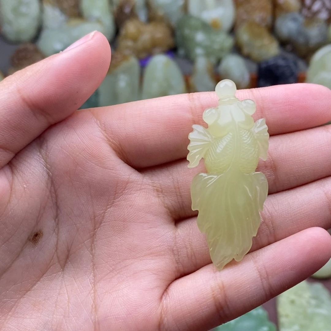 和田玉（糖玉）未镶嵌挂件