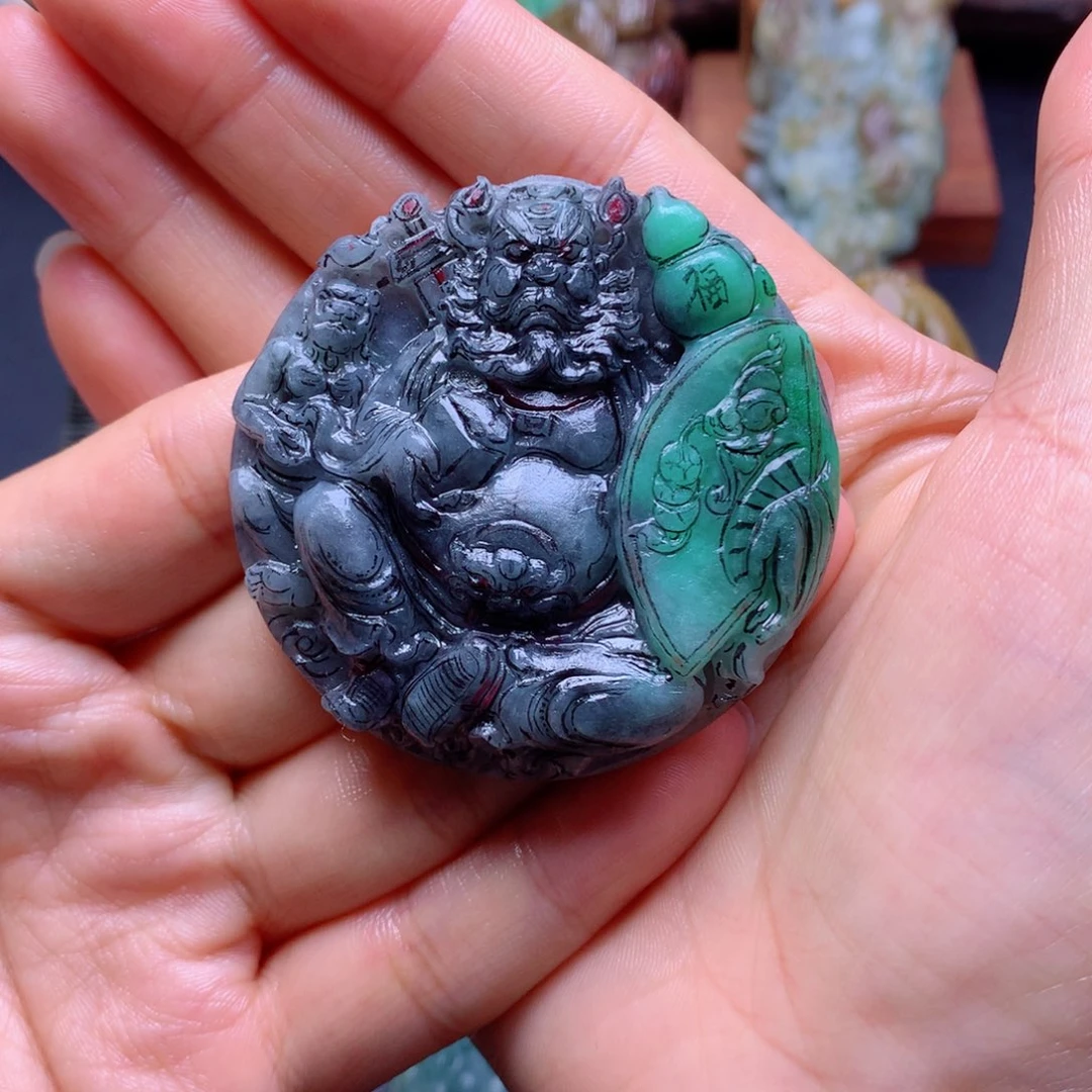 爱***克定制翡翠未镶嵌翡翠