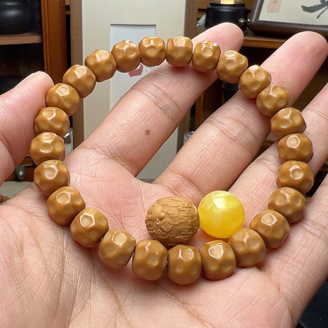 手串猴头核桃奶酪