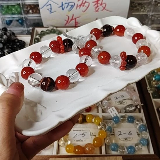 摆件未镶嵌水晶红龙鳞