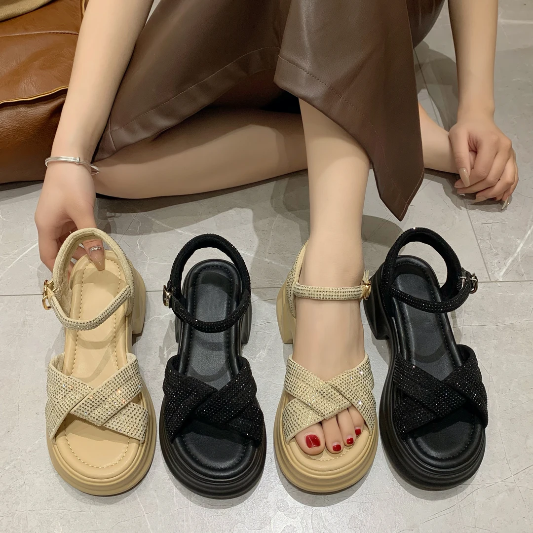 性感粗跟厚底凉鞋女2025夏季新款百搭水钻防水台一字扣带露趾凉鞋