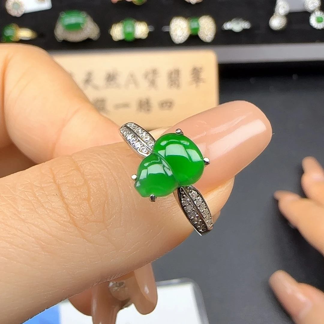 银S925镶嵌戒指翡翠